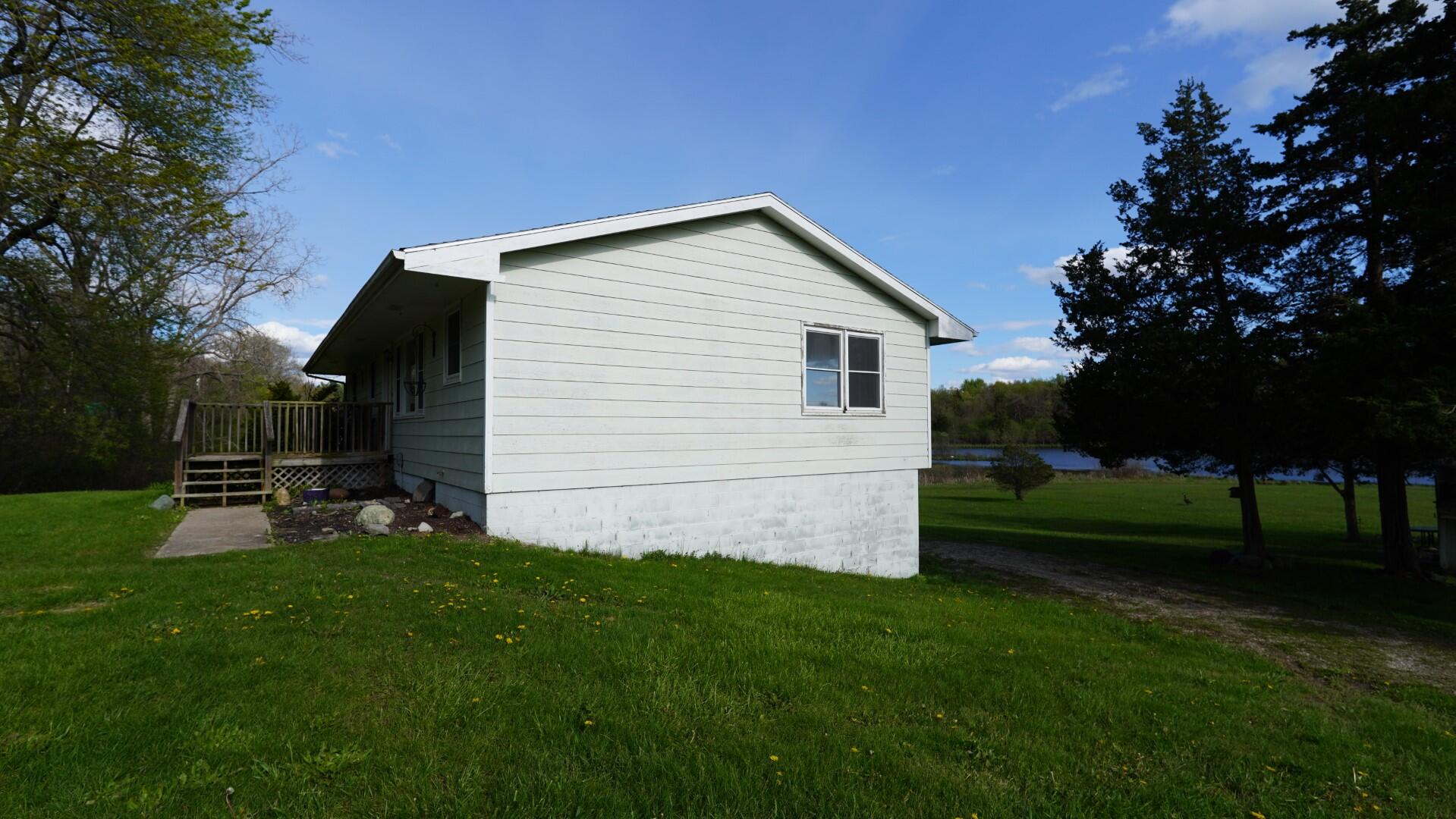 5251 Hudson Road Osseo, MI 49266 - Photo 5 of 51 5251 Hudson (48)