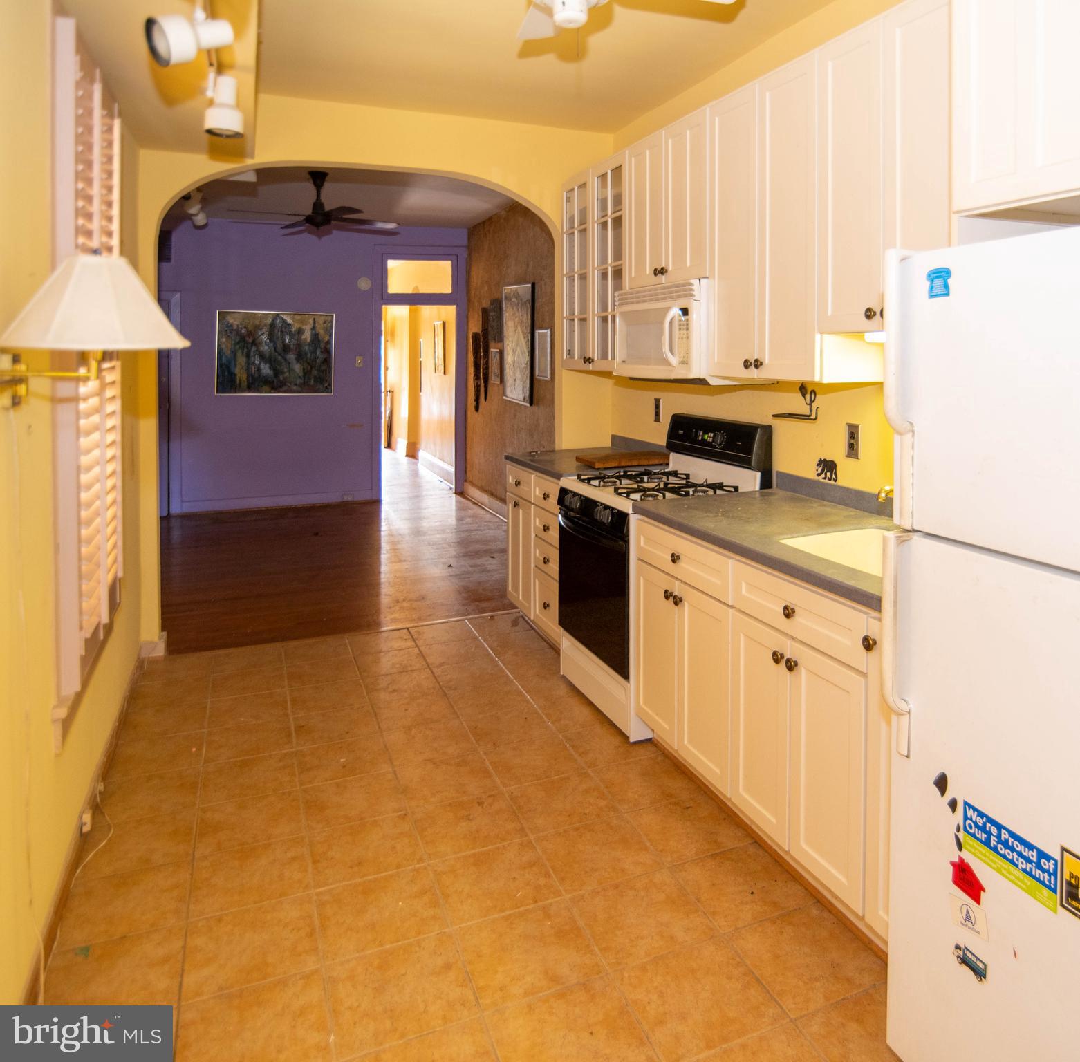 1015 Riverside Avenue Baltimore, MD 21230 - Photo 12 of 32 Main Level Kitchen