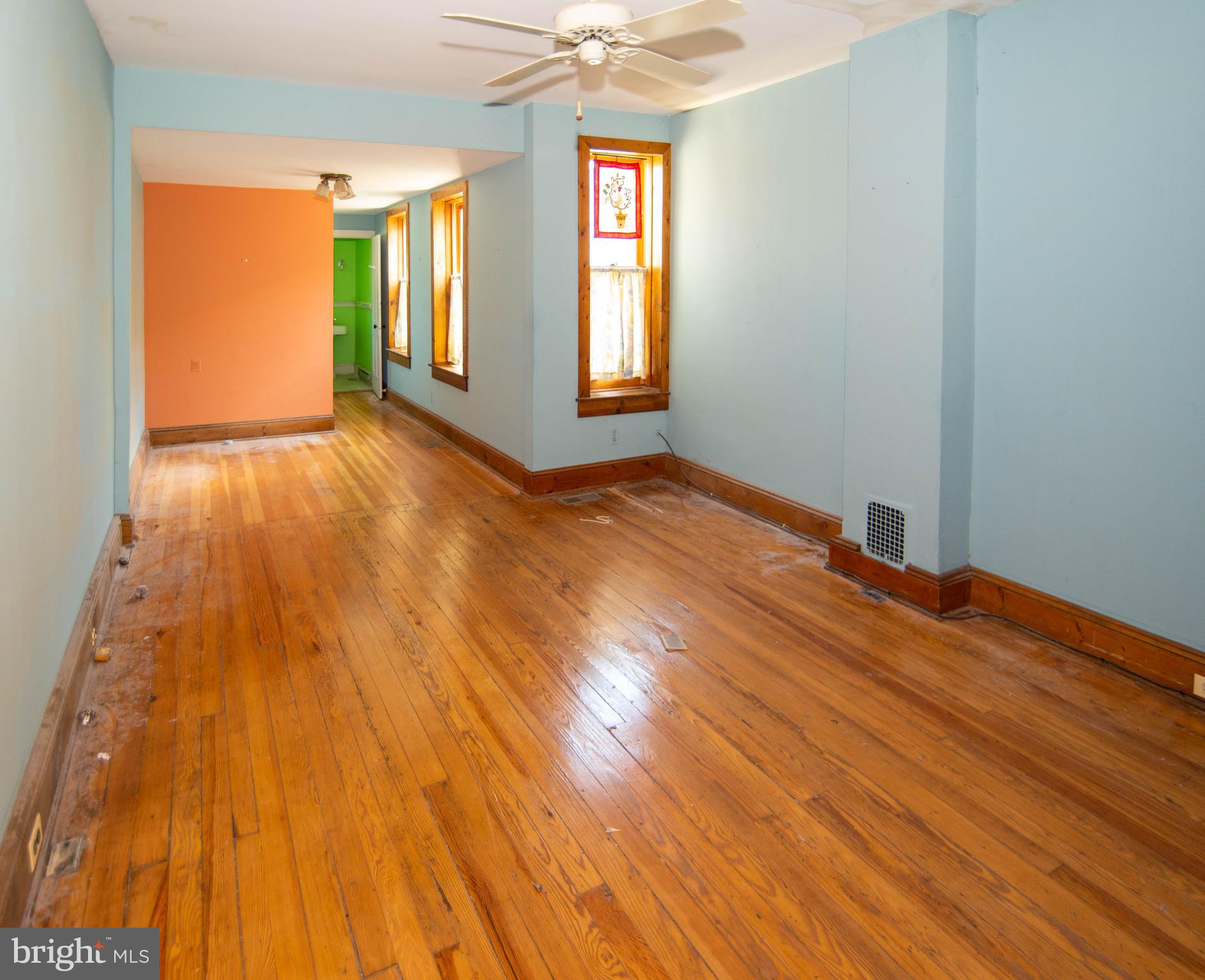 1015 Riverside Avenue Baltimore, MD 21230 - Photo 18 of 32 Upper Floor Bed Room # 2