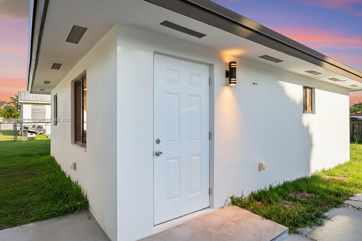 10362 Southwest 180th Street, Unit 3 Miami, FL 33157 - Photo 1 of 17