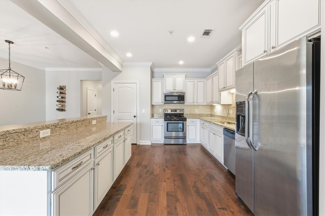 205 Reserve Lane St. Simons Island, GA 31522 - Photo 6 of 37