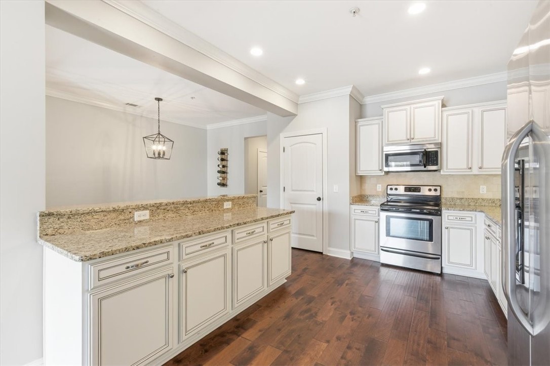 205 Reserve Lane St. Simons Island, GA 31522 - Photo 7 of 37