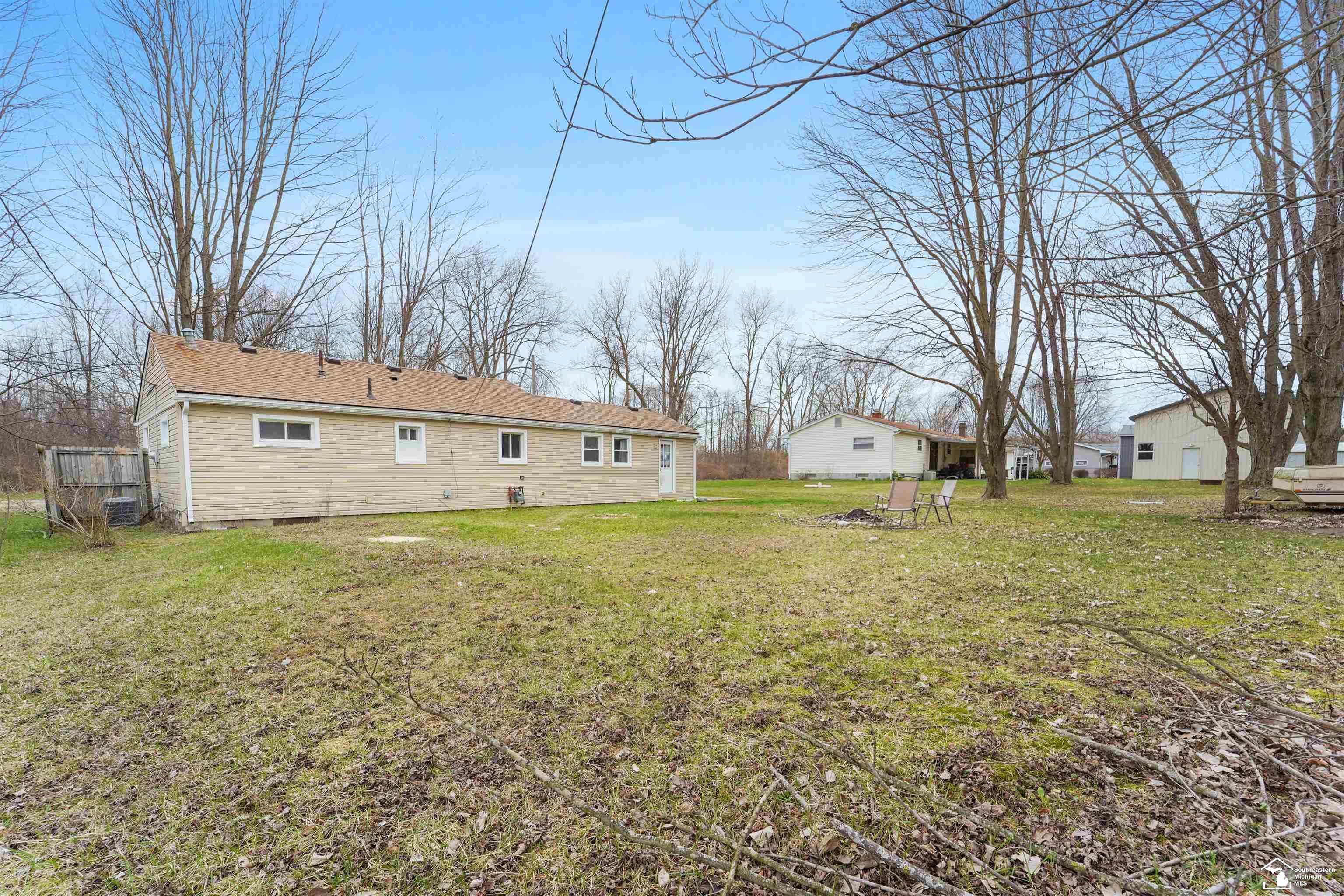 391 Ford Road Carleton, MI 48117 - Photo 21 of 24