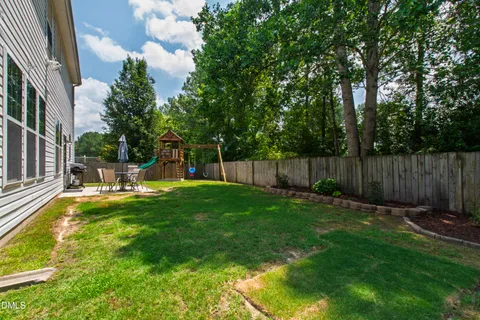 $450,000 | 6220 Amber Bluffs Crescent, Raleigh, NC 27616