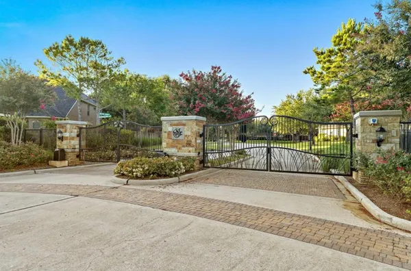 $680,000 | 23239 Parsons Landing Drive, Katy, TX 77494