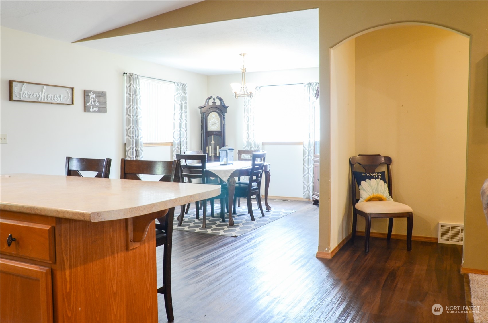 1241 North Sage Road Ritzville, WA 99169 - Photo 8 of 40 a view of a dining room with furniture and wooden floor