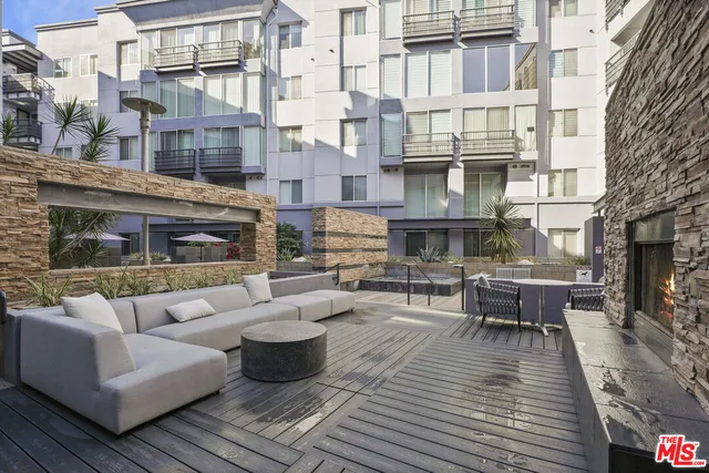 $810,000 | 629 Traction Avenue, Unit 225, Los Angeles, CA 90013