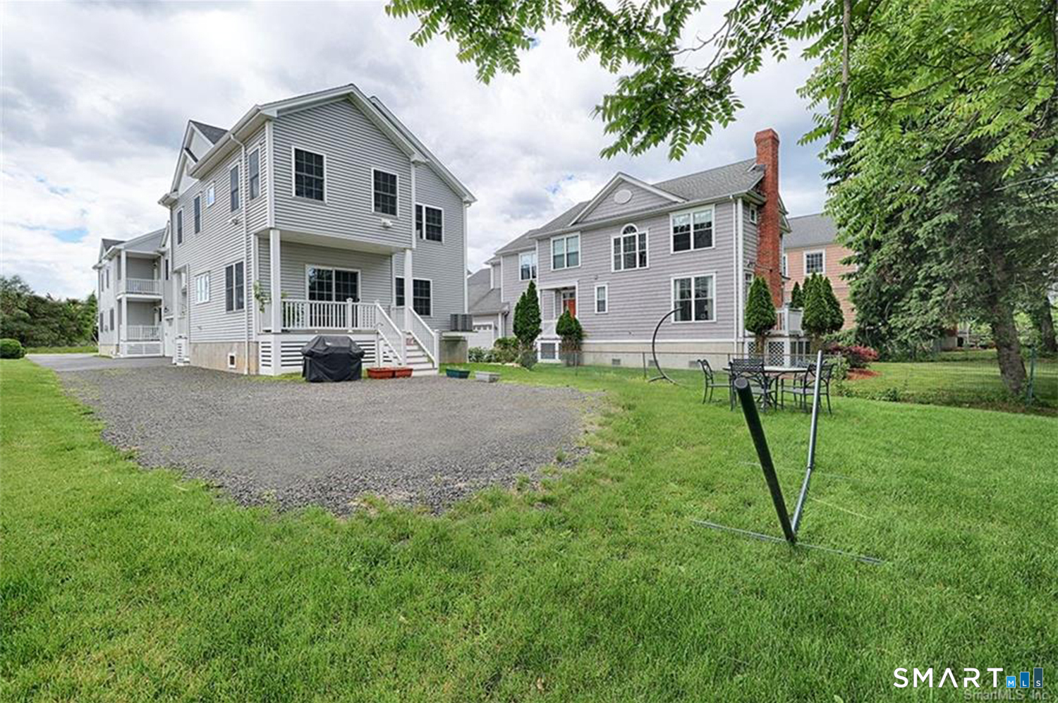 860 Oldfield Road Fairfield, CT 06824 - Photo 16 of 16