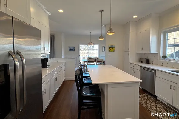 $6,000 | 860 Oldfield Road, Fairfield, CT 06824