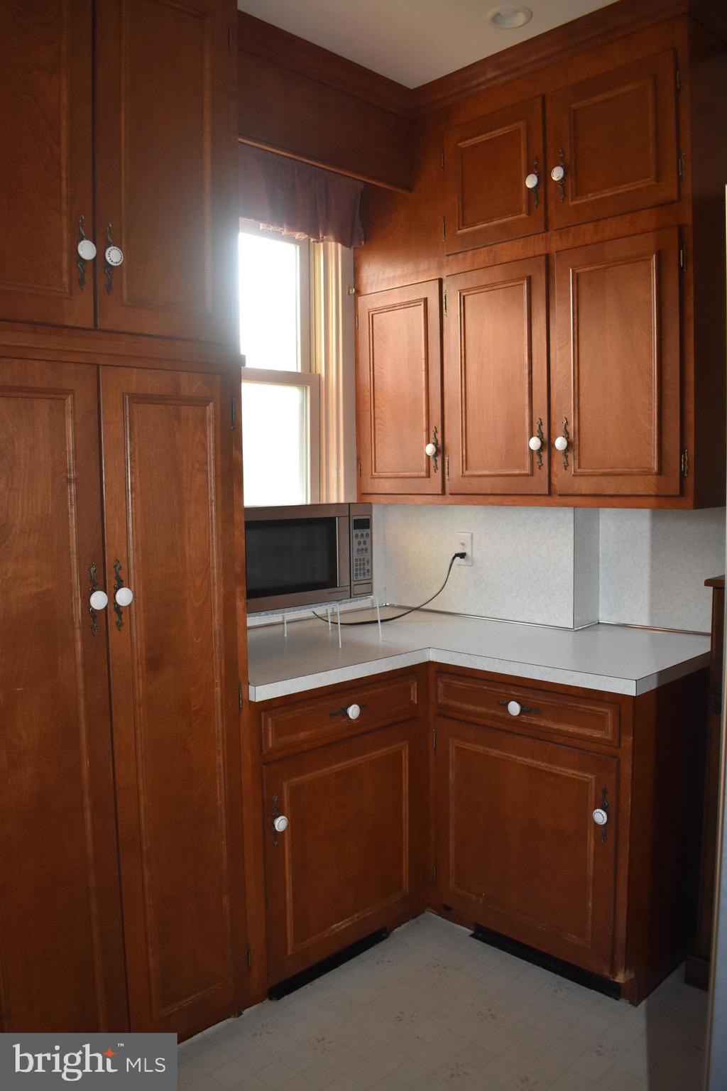 252 Pleasure Road Lancaster, PA 17601 - Photo 7 of 30 Gallery Image 7