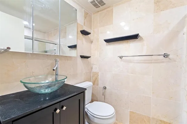 $330,000 | 5120 Fifth Avenue, Unit 103, Pittsburgh, PA 15232