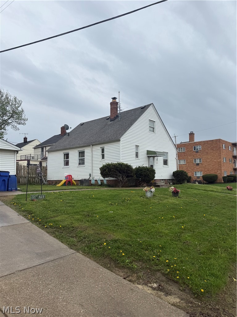 18011 Windward Road Cleveland, OH 44119 - Photo 4 of 6