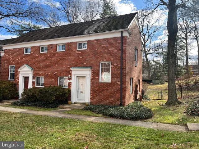 $2,500 | 3714 Holmes Lane, Alexandria, VA 22302