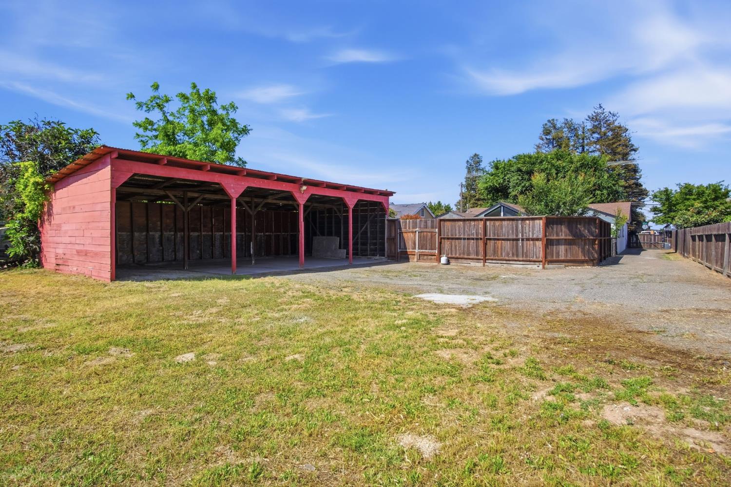 3010 Lester Road Denair, CA 95316 - Photo 28 of 33