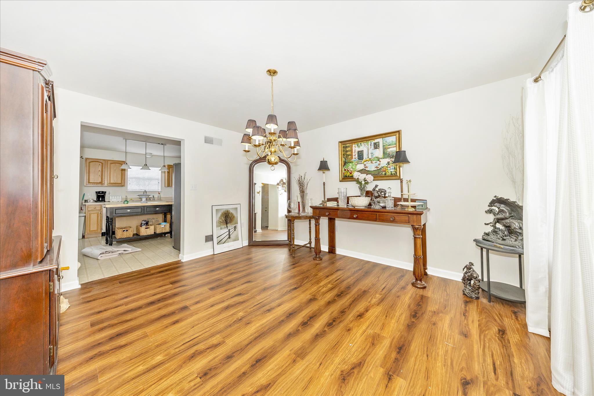 7523 Seneca Ridge Drive York, PA 17403 - Photo 12 of 55 Dining Room