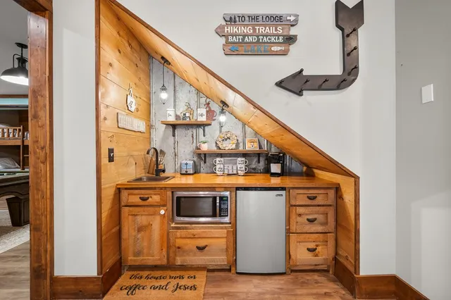 $879,500 | 1286 Deyton Drive, Blairsville, GA 30512