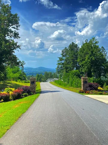 $879,500 | 1286 Deyton Drive, Blairsville, GA 30512