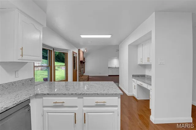 $499,900 | 14361 White Birch Valley Lane, Chesterfield, MO 63017