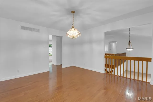 $499,900 | 14361 White Birch Valley Lane, Chesterfield, MO 63017