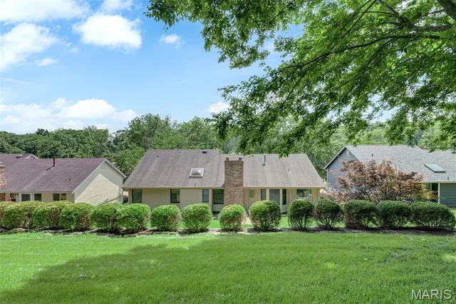 $499,900 | 14361 White Birch Valley Lane, Chesterfield, MO 63017