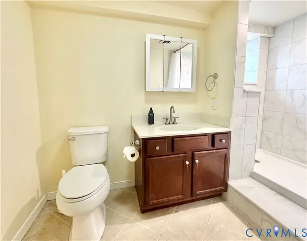 an empty room with an entryway