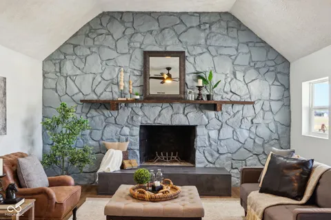 $384,900 | 4844 North 700 West, McCordsville, IN 46055