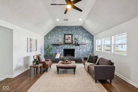 $384,900 | 4844 North 700 West, McCordsville, IN 46055