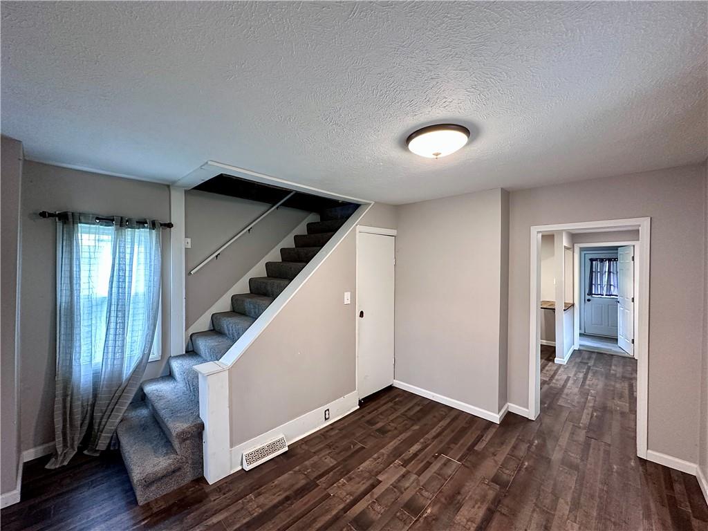 1816 Moravia Street New Castle, PA 16101 - Photo 11 of 30