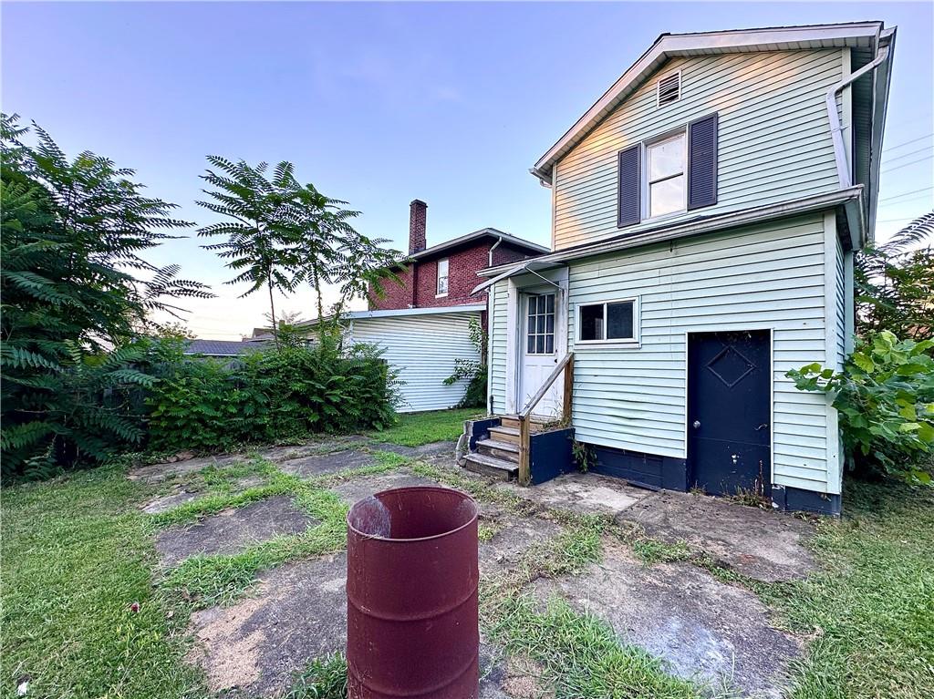 1816 Moravia Street New Castle, PA 16101 - Photo 4 of 30