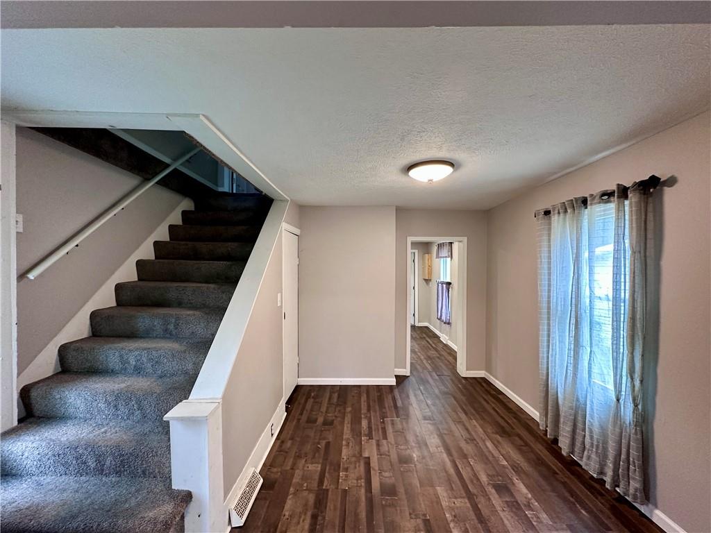 1816 Moravia Street New Castle, PA 16101 - Photo 10 of 30