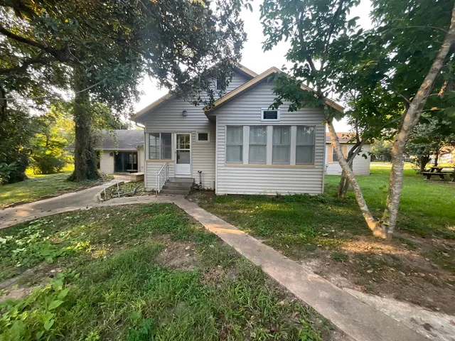 $159,000 | 507 Fitzgerald Street, East Bernard, TX 77435