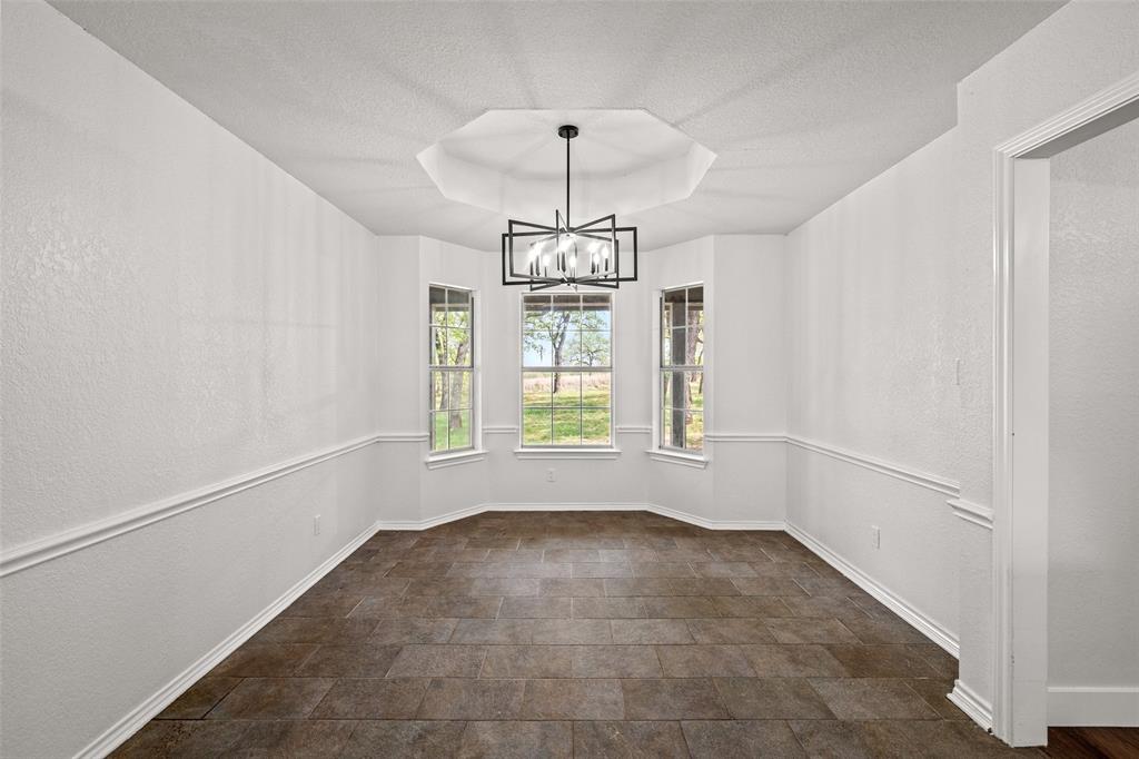 685 County Road 3673 Springtown, TX 76082 - Photo 7 of 24