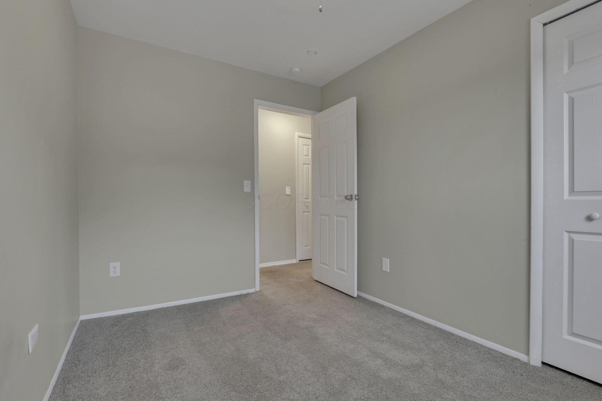 5414 Paladim Road Columbus, OH 43232 - Photo 28 of 51 28-web-or-mls-0N4A5140