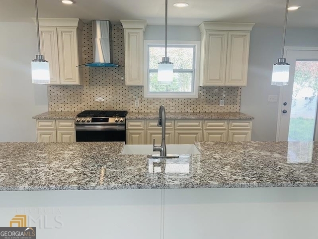 3102 Edgewater Drive Gainesville, GA 30501 - Photo 4 of 18