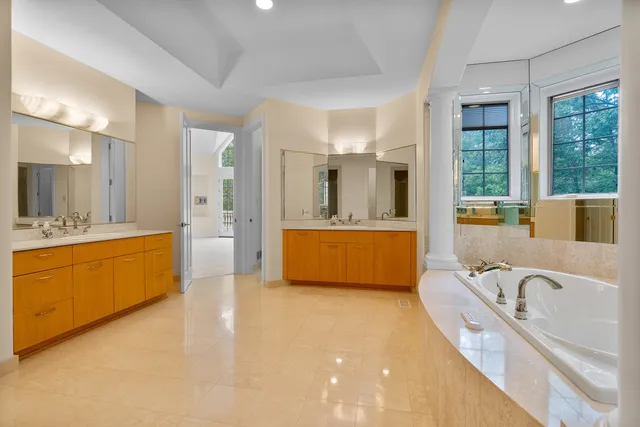 $1,385,000 | 53 Abbeyfeale Drive, Oswego, IL 60543