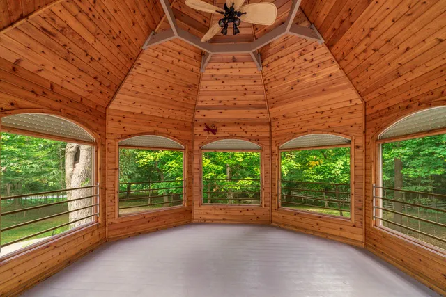 $1,385,000 | 53 Abbeyfeale Drive, Oswego, IL 60543