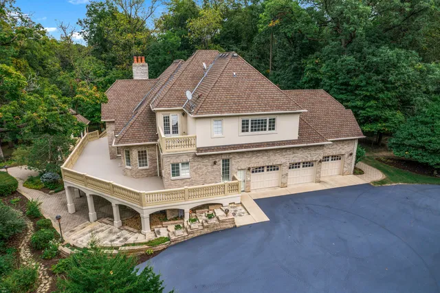 $1,385,000 | 53 Abbeyfeale Drive, Oswego, IL 60543