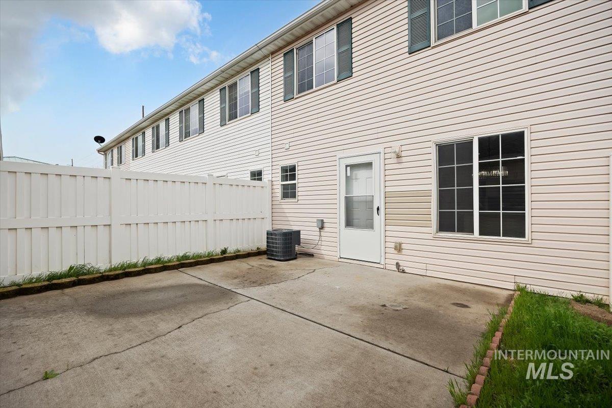 1897 Hampton Way Twin Falls, ID 83301 - Photo 28 of 48 Back of property with a patio area
