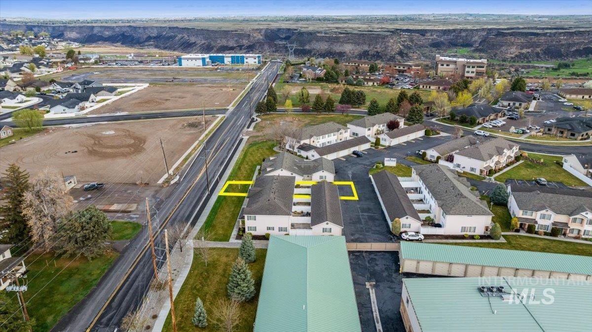 1897 Hampton Way Twin Falls, ID 83301 - Photo 38 of 48 Drone / aerial view