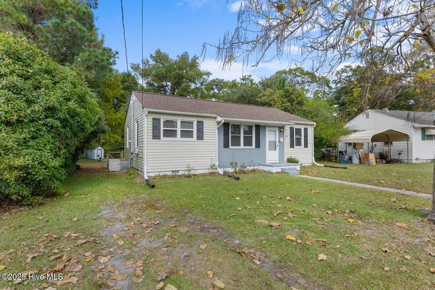 121 Bryan Street Jacksonville, NC 28540 - Photo 3 of 27 20251010145258818565000000-o