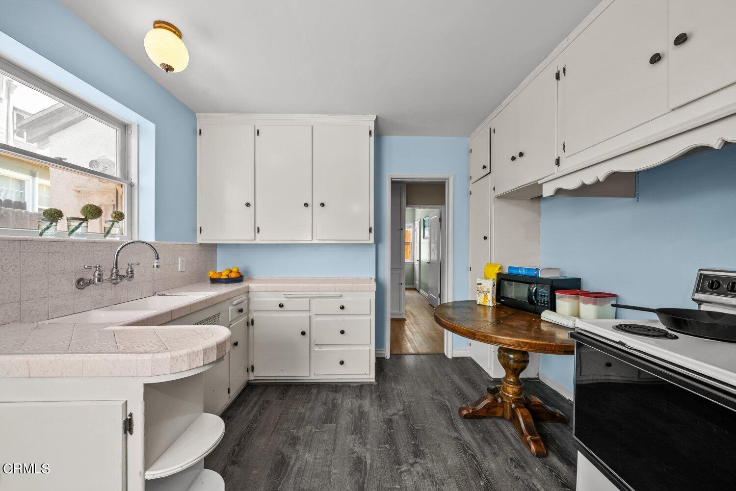 1807 Alpha Road Glendale, CA 91208 - Photo 7 of 26