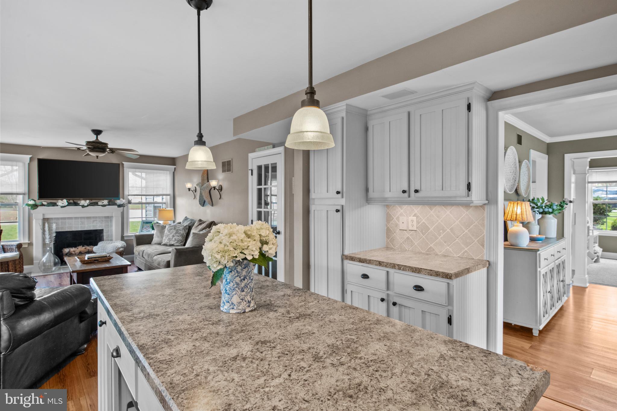 2532 Knob Hill Road York, PA 17403 - Photo 17 of 41 Kitchen