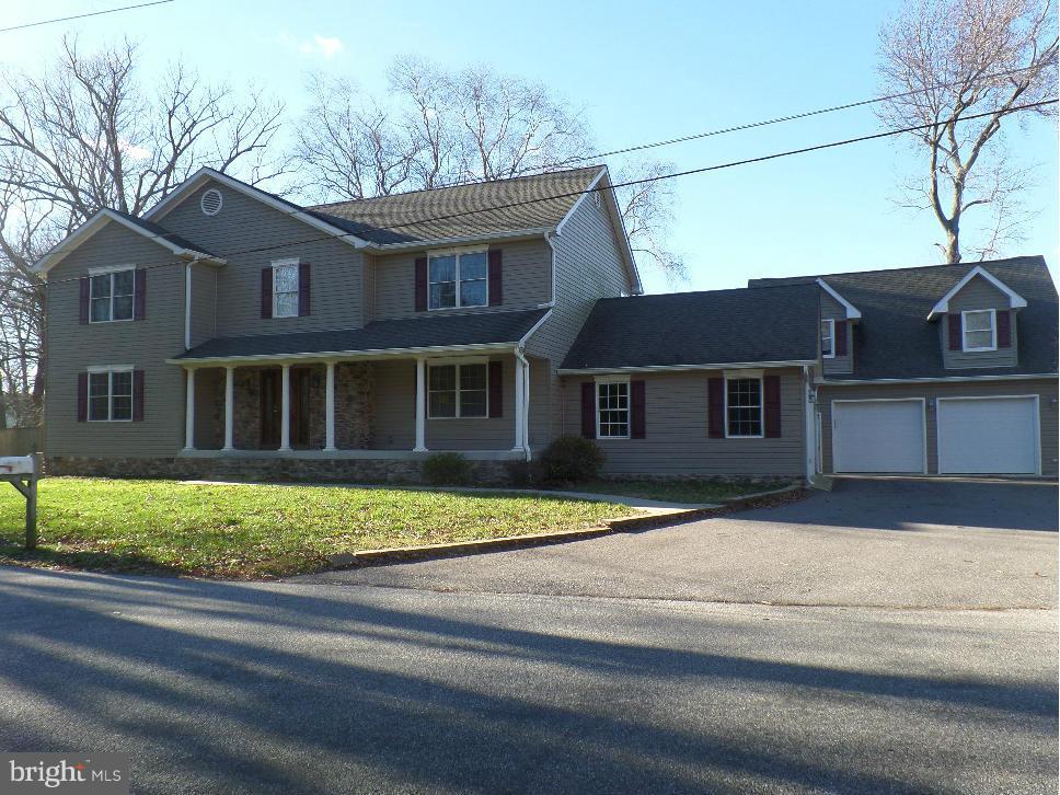 741 Hilltop Road Arnold, MD 21012 - Photo 1 of 28 Exterior (Front)