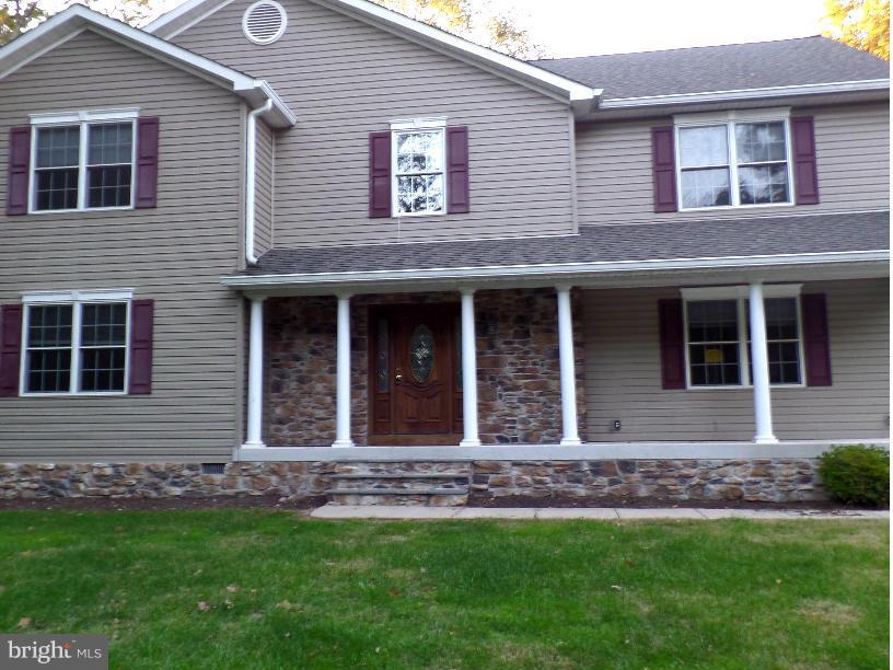 741 Hilltop Road Arnold, MD 21012 - Photo 2 of 28 Exterior (Front)