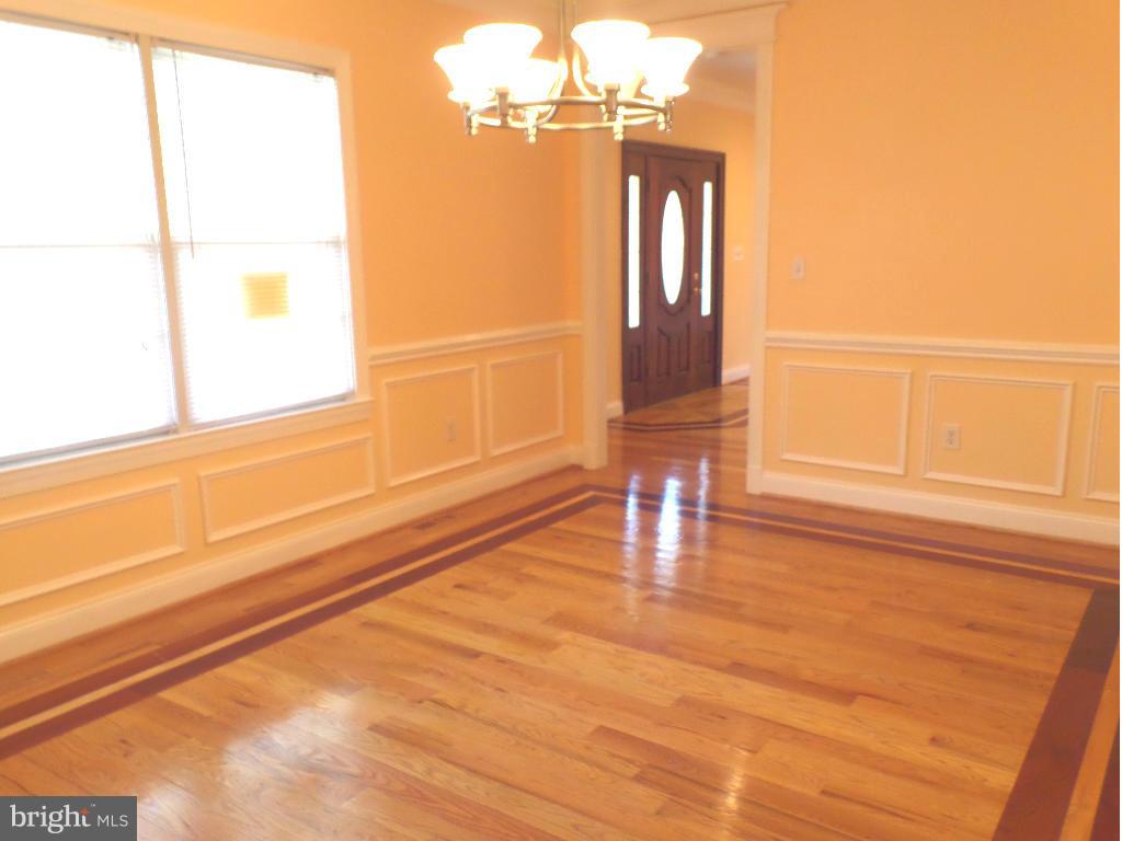 741 Hilltop Road Arnold, MD 21012 - Photo 14 of 28 Dining Room