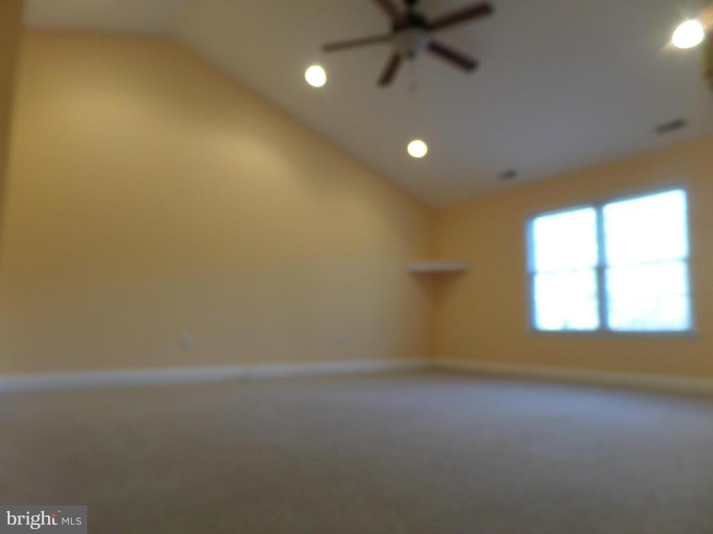 741 Hilltop Road Arnold, MD 21012 - Photo 17 of 28 Bedroom (Master)