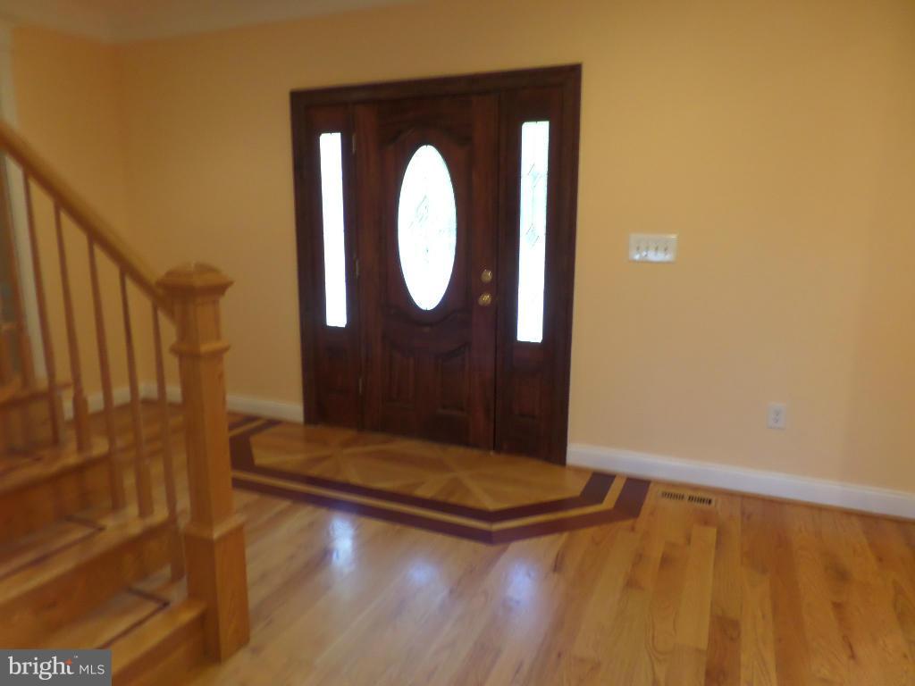 741 Hilltop Road Arnold, MD 21012 - Photo 6 of 28 Interior (General)