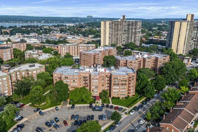 $399,000 | 18-55 Corporal Kennedy Street, Unit 6H | Bay Terrace