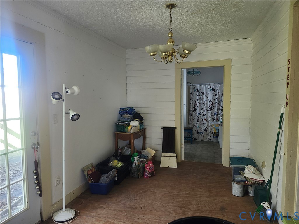25 Fitzgerald Road Cumberland, VA 23040 - Photo 7 of 19 Unfurnished dining area with a textured ceiling, w