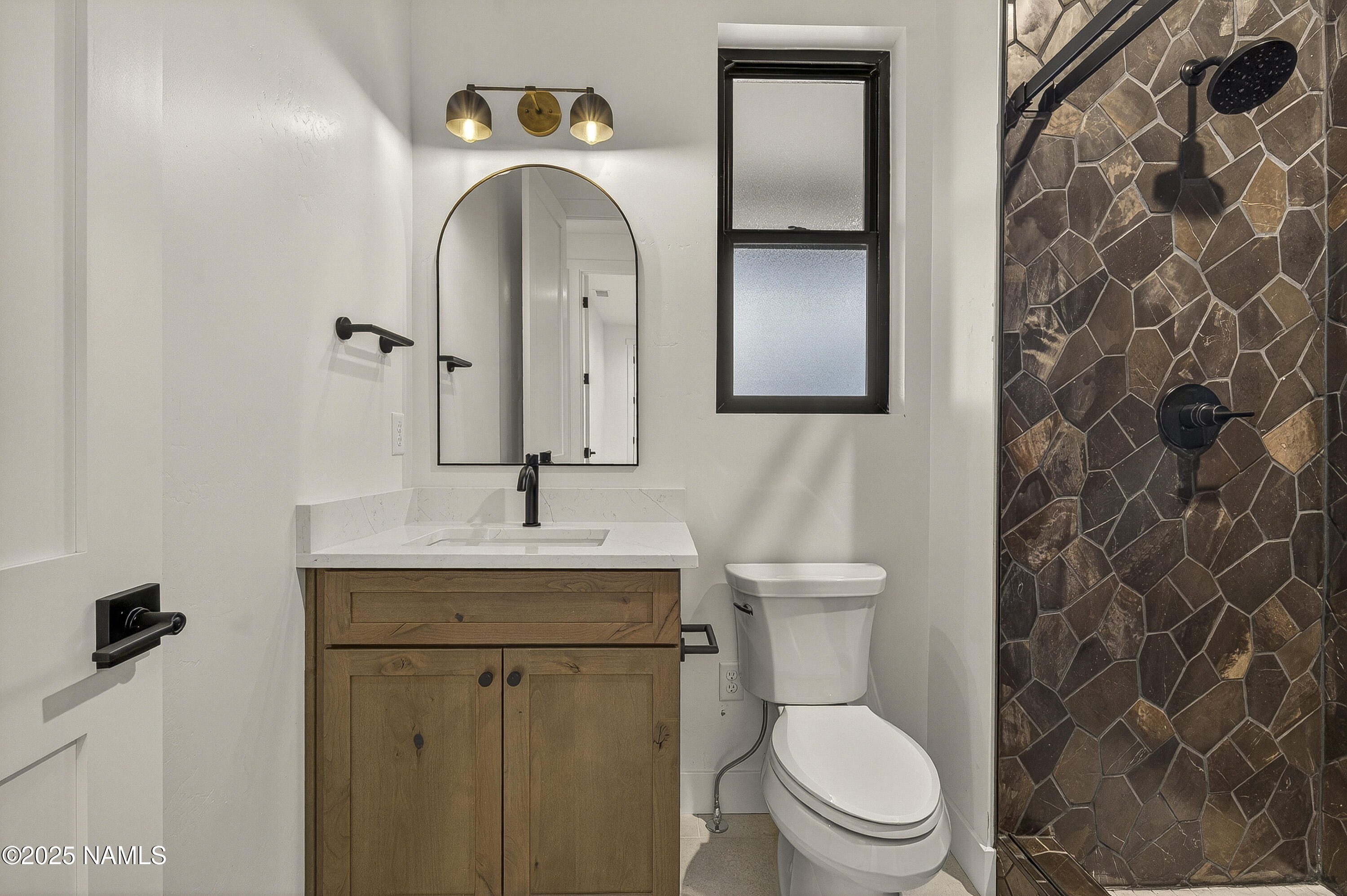 8488 Tall Tales Rnch Road Flagstaff, AZ 86004 - Photo 22 of 52 Downstairs guest bath